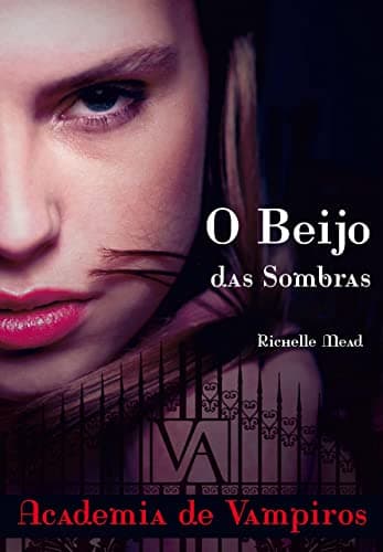 Capa do livro 1 da série O beijo das sombras
